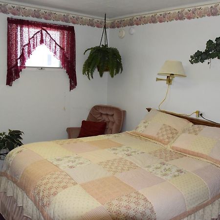 Royals Inn Motel Malta エクステリア 写真
